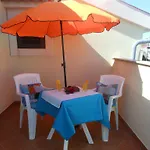 Donami Apartamento Pag Town