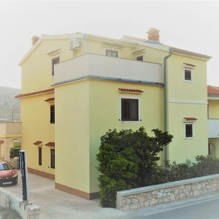 Apartman Donami Pag Town