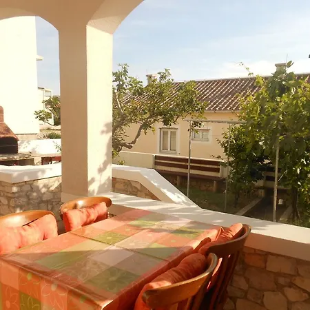 Appartement Donami Pag Town