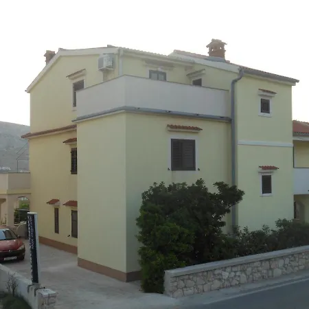 Appartement Donami Pag Town