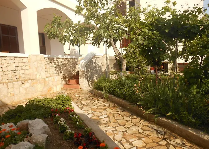 Donami アパート *