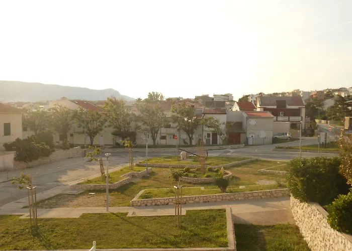 Donami * Pag Town